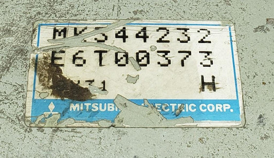 Engine Computer DVS Mitsubishi Delica PE8W 4M40 – MK344232 E6T00373 ECU
