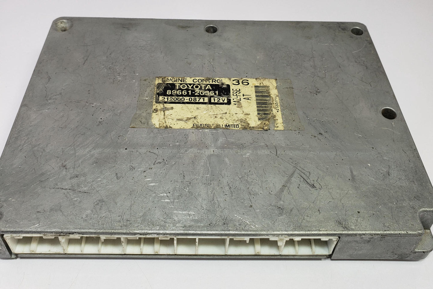 Toyota Avensis AZT250 Engine Control Unit / ECU ECM 89661-2G361 212000-0871 1AZ