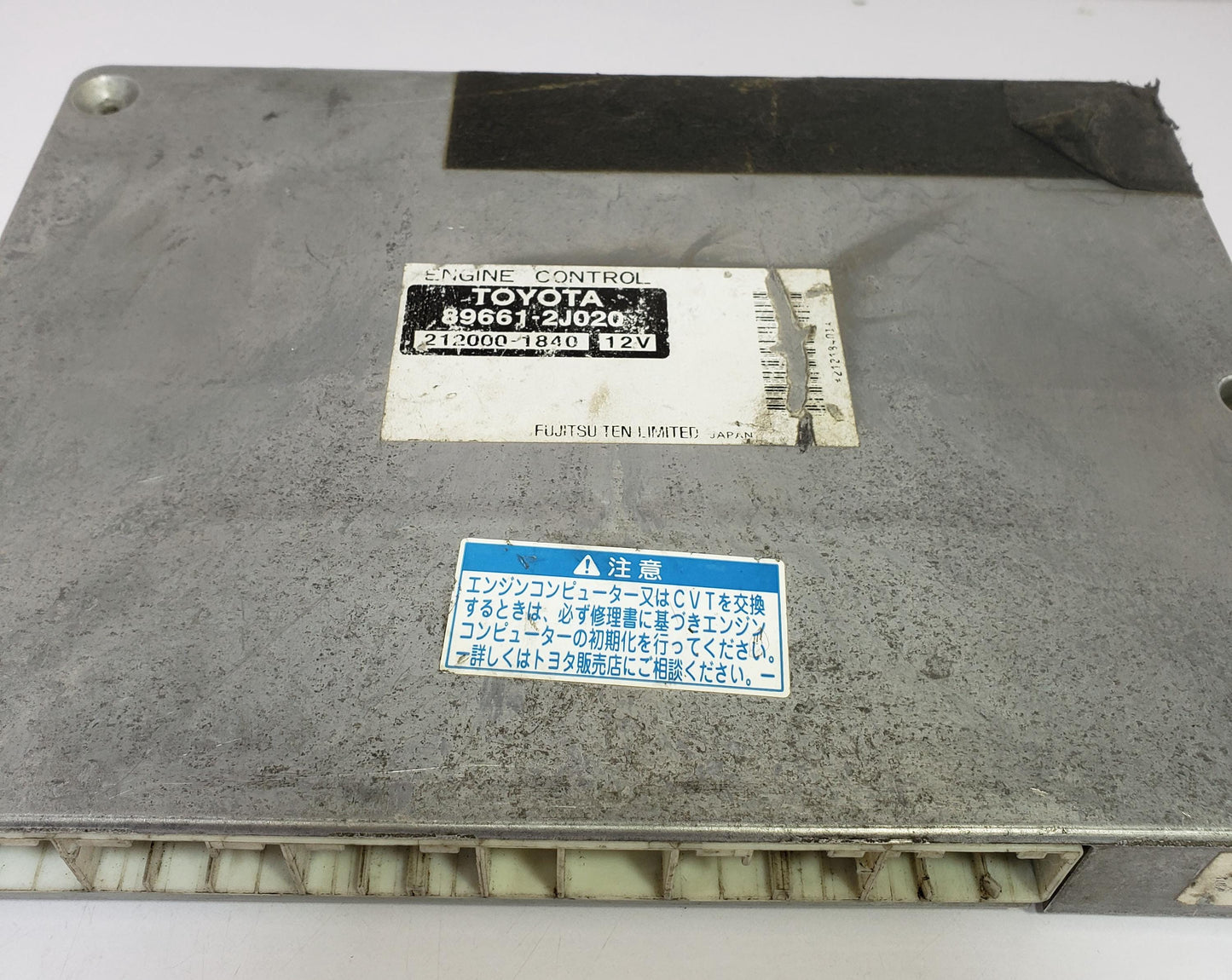 Engine Control Unit TOYOTA Noah 2005 CBA-AZR60G 89661-2J020 ecu ecm