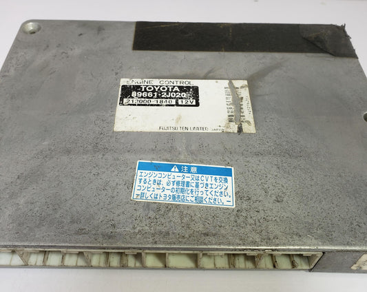 Engine Control Unit TOYOTA Noah 2005 CBA-AZR60G 89661-2J020 ecu ecm