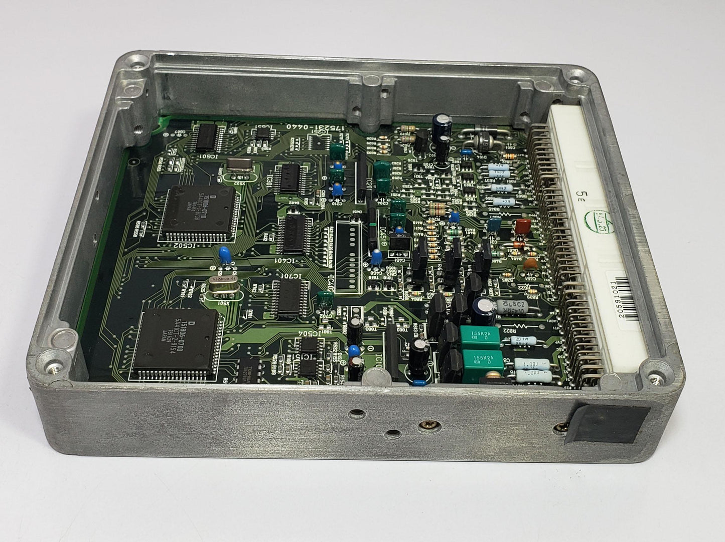 Toyota Hiace Regius RCH47 Engine Control Unit ECU/ECM | 3RZ-FE 2.7L | 4X4 A/T | 89661-26430