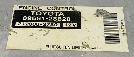 Engine Control Unit Toyota Noah DBA-AZR60G 89661-28B20 | ECU ECM