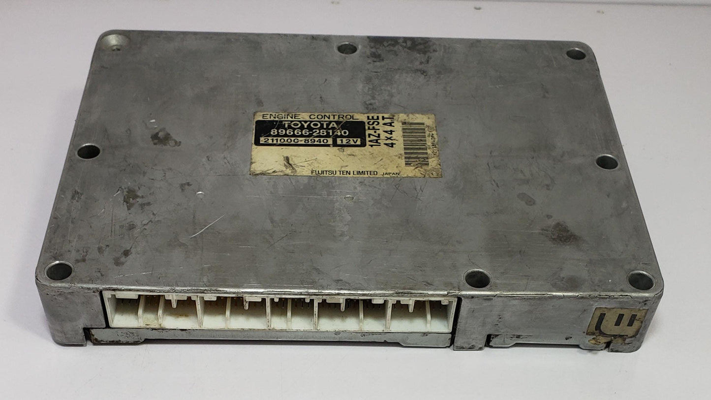 Toyota Noah 2001-2004 Engine Computer 1AZ FSE 89666-28140 211000-8940 ECU ECM