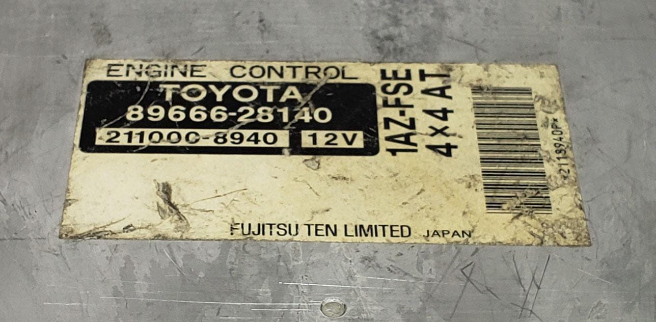 Toyota Noah 2001-2004 Engine Computer 1AZ FSE 89666-28140 211000-8940 ECU ECM