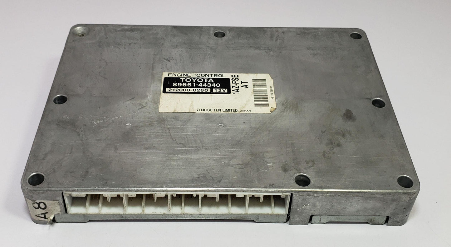 Toyota Gaia 2004 Engine control unit ECU 89661-44340 ECM TA-ACM15G