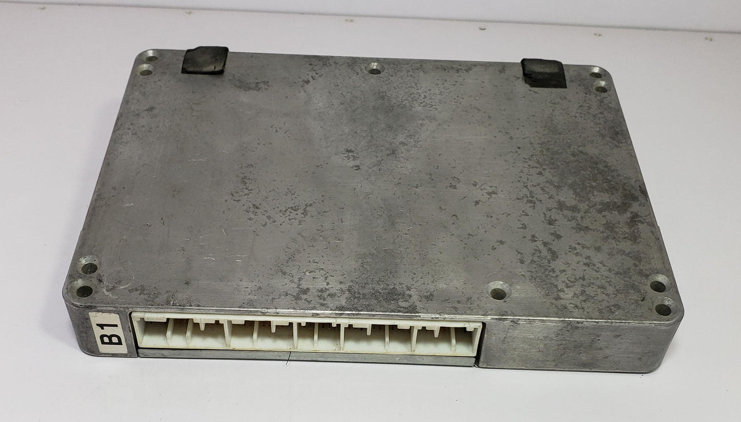 Toyota Progres JCG10 Engine Control Unit 89661-51022 ECU ECM