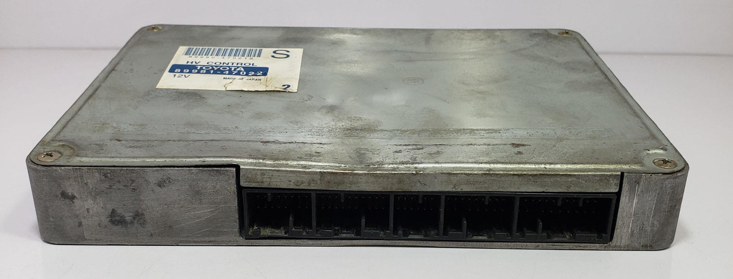 Electronic unit Toyota Prius NHW11 2001 1Nzfxe 89981-47022 ECU ECM