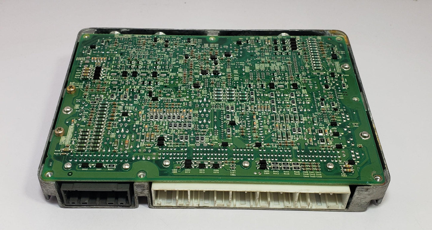 Toyota Engine Control Unit Denso 9717520-588-0 Ecu Ecm