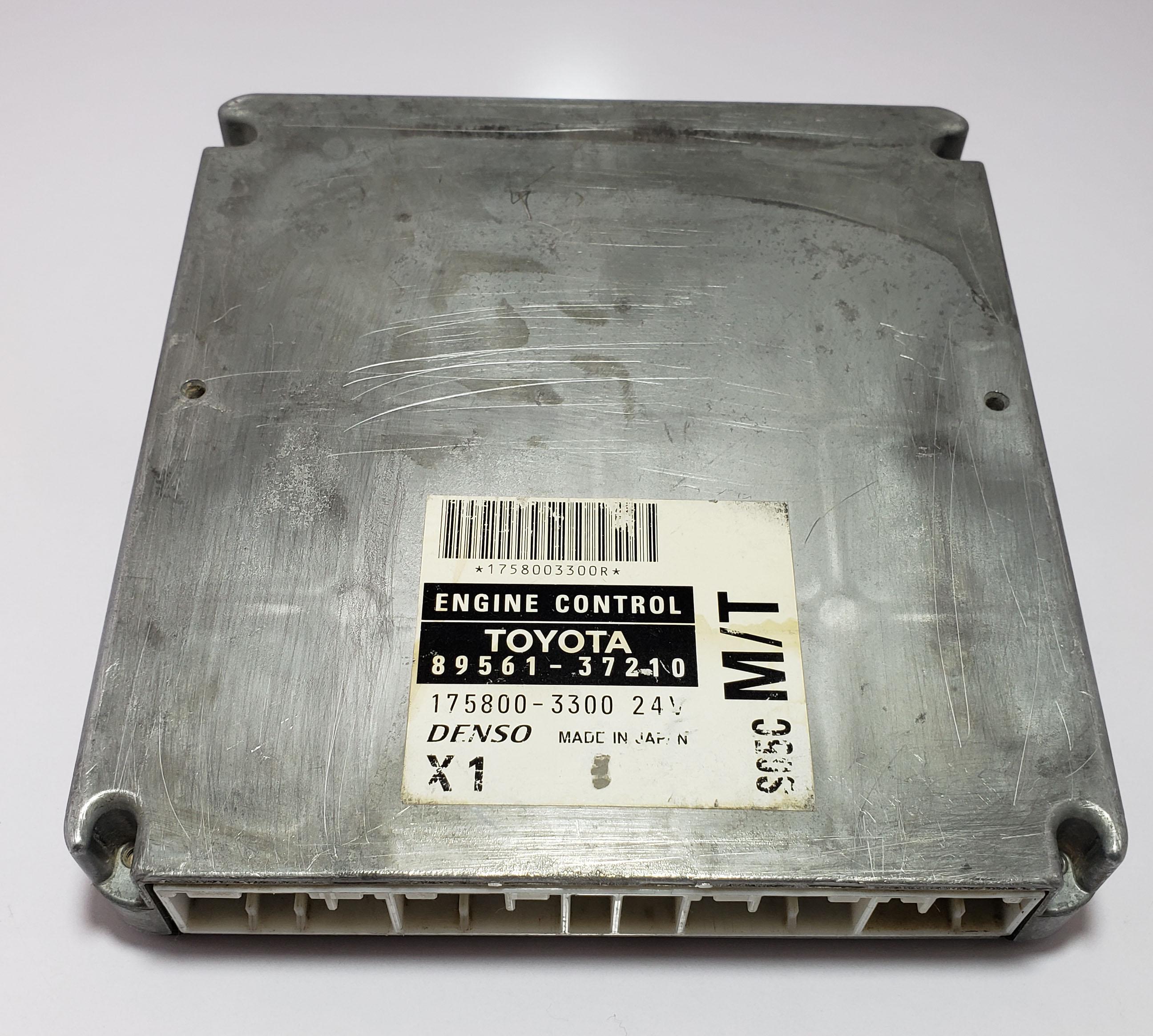 Engine Control Unit HINO Dutro XZU347M 89561-37210, 175800-3300 Engine Control Unit HINO Dutro XZU347M 89561-37210, 175800-3300