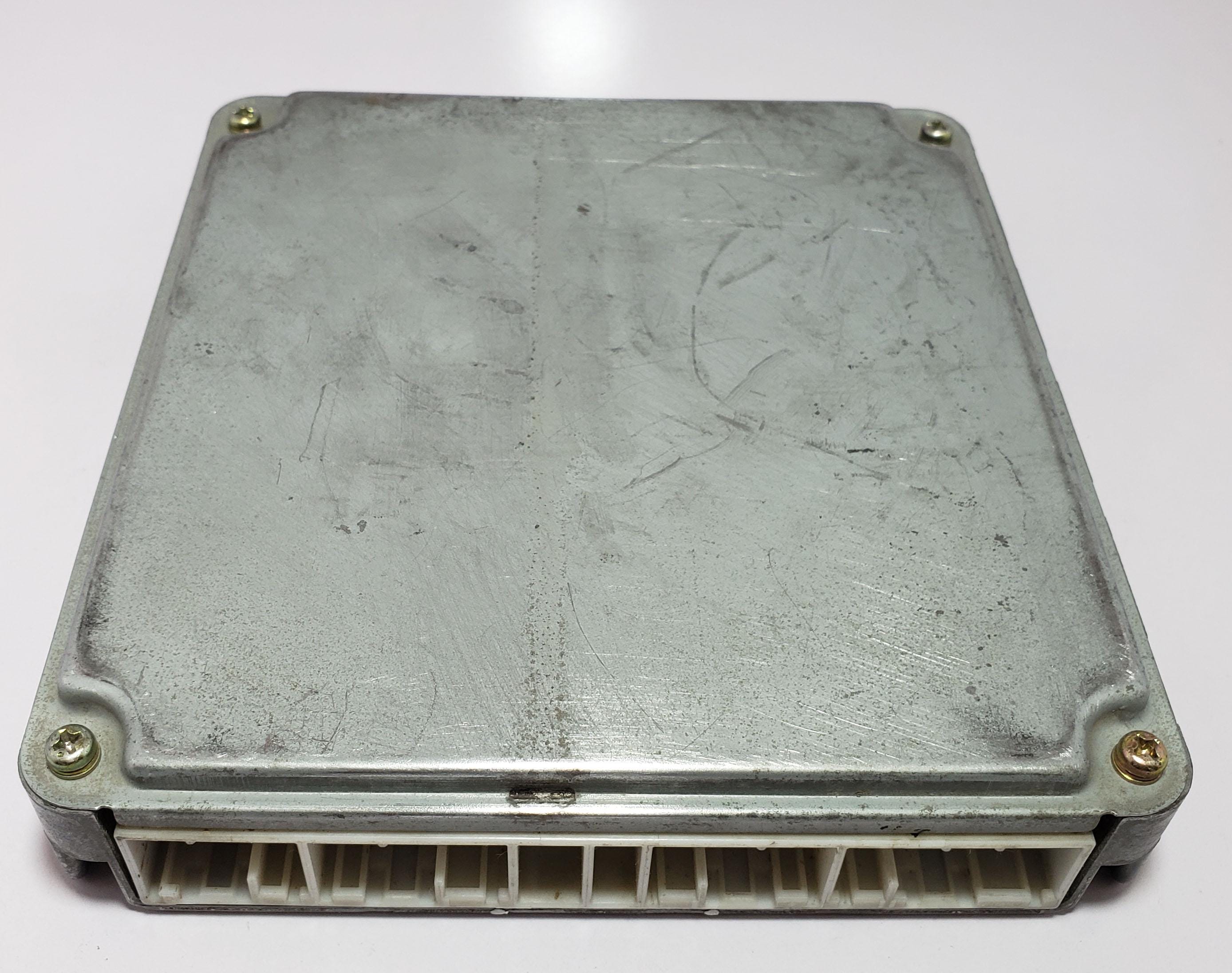 Engine Control Unit HINO Dutro XZU347M 89561-37210, 175800-3300