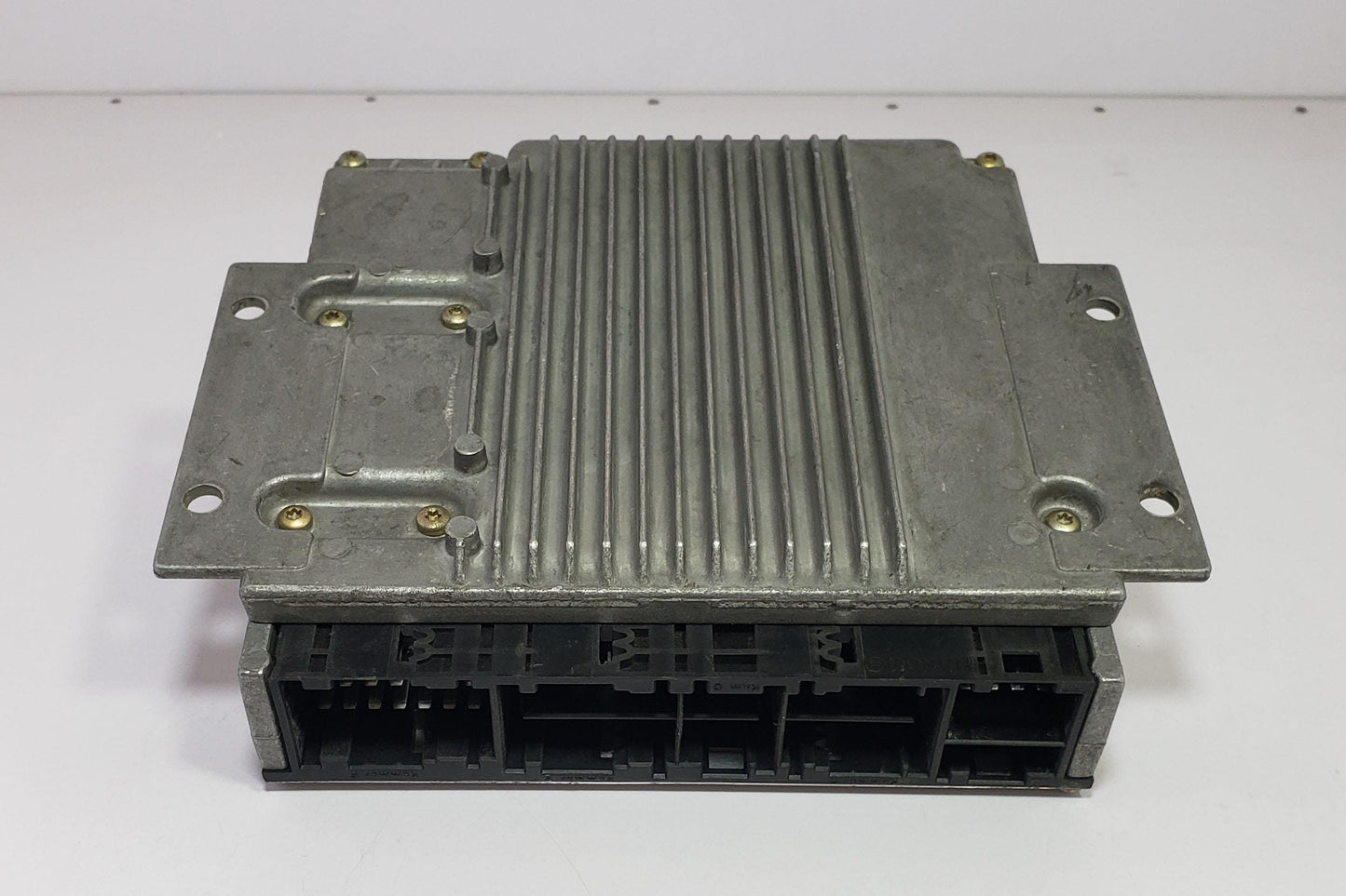 Mercedes-Benz W638 V230 computer A1111530079 ECU ECM