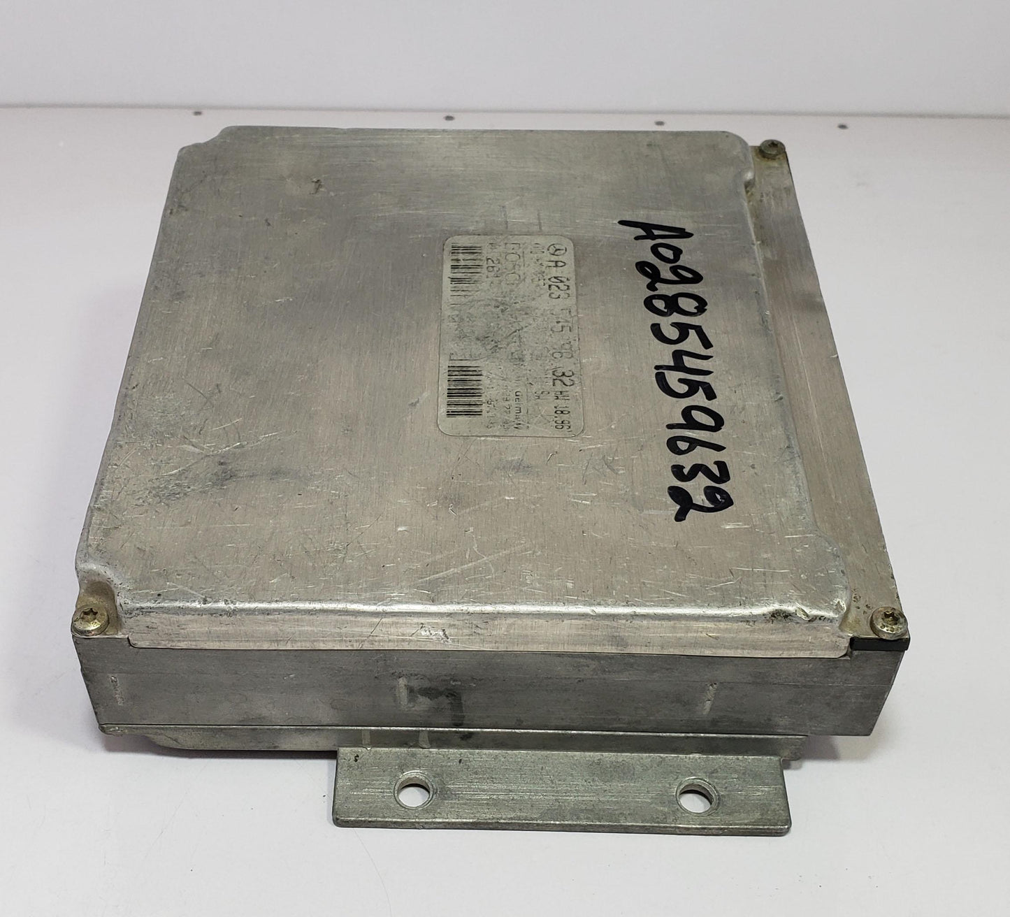Engine Control Unit for Mercedes | A0285454232 Bosch 0261206455