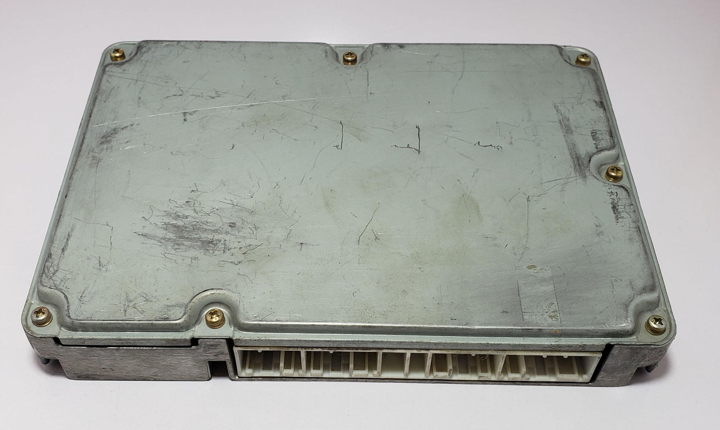 Hino Ranger Engine Control Unit ECU ECM J08C UG 89560 6400A 275800 1471