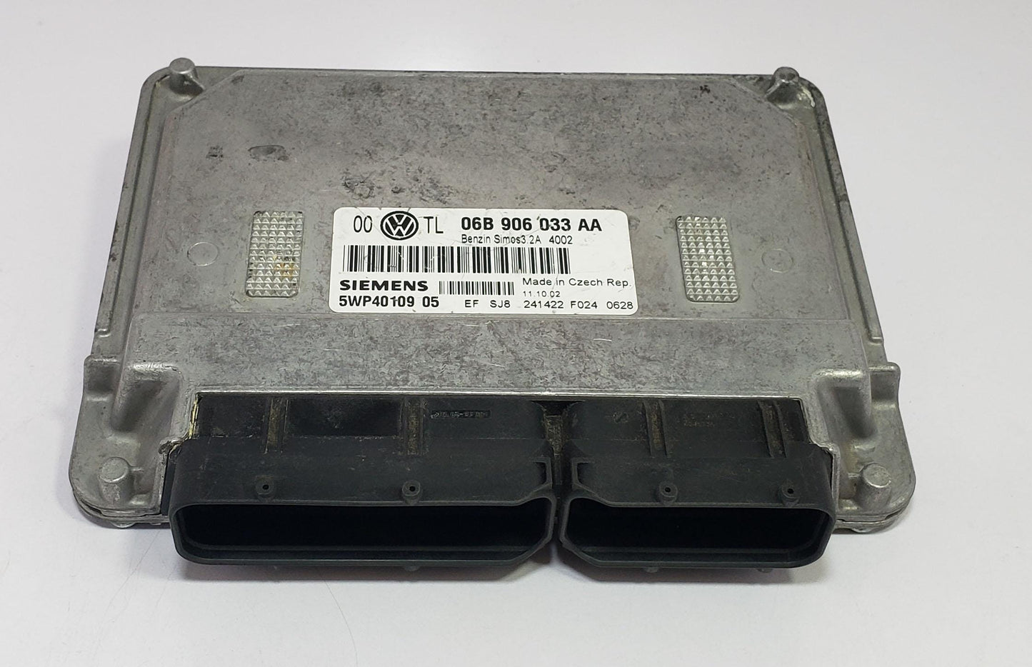 Engine Control Unit for VW Passat B5.5 2.0 Petrol | ECU ECM 06B906033AA