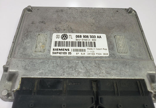 Engine Control Unit for VW Passat B5.5 2.0 Petrol | ECU ECM 06B906033AA