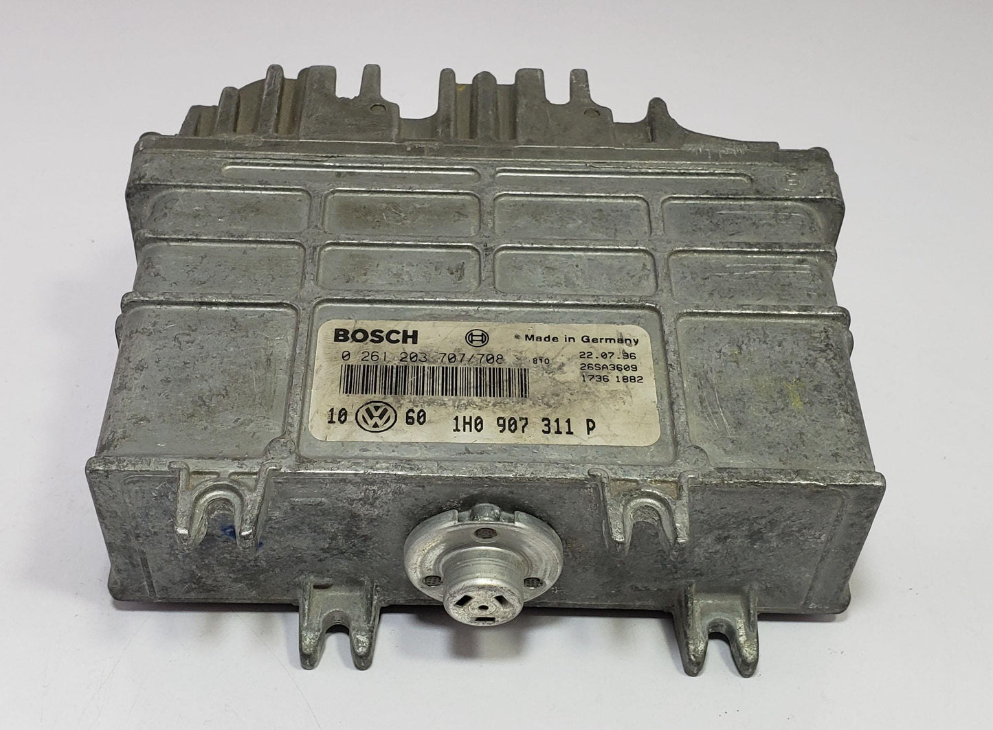 Engine Control Unit for Volkswagen Golf III | ECU ECM 0261203707708 1H0907311P
