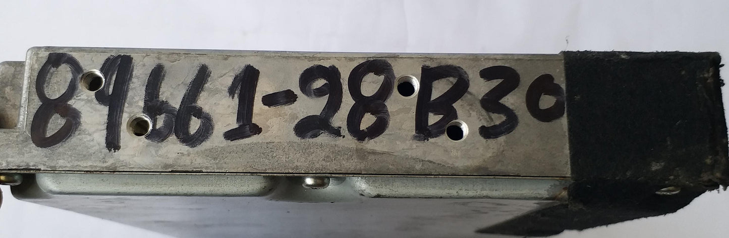 Toyota Noah ECU DBA-AZR65G 89661-28B30 | Engine Control Unit ECM 212000-2700