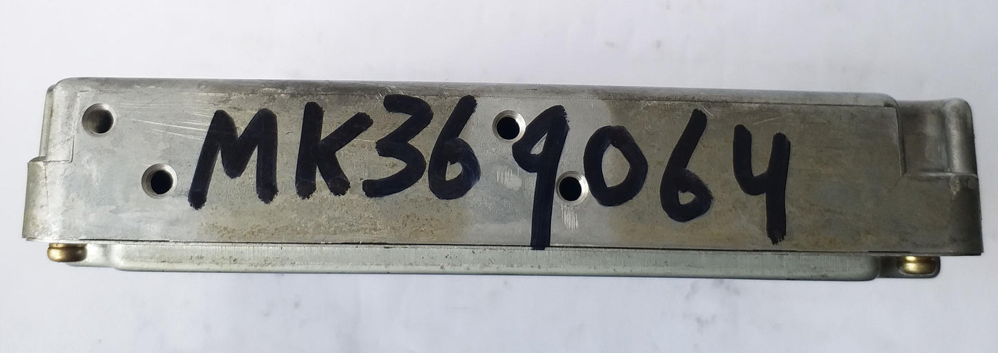 Canter FE52EE Engine Control Unit / ECU MK369064 Engine computer