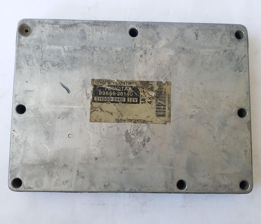 TPYOTA Engine Control Unit Voxy TA-AZR65G / ECU 89666-28140 211000-8940