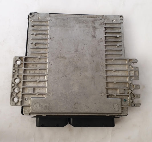 Engine Control Unit Nissan MEC35-930D15125 ECU JDM used