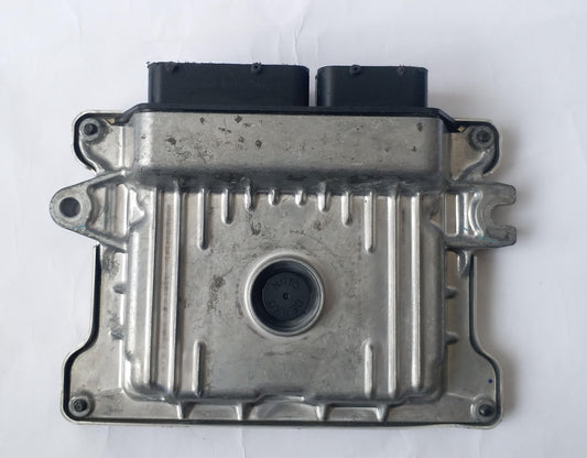 Honda Fit engine control unit ECU 2014 DAA-GP6 37820-58V-J66 G504-112077 JDM