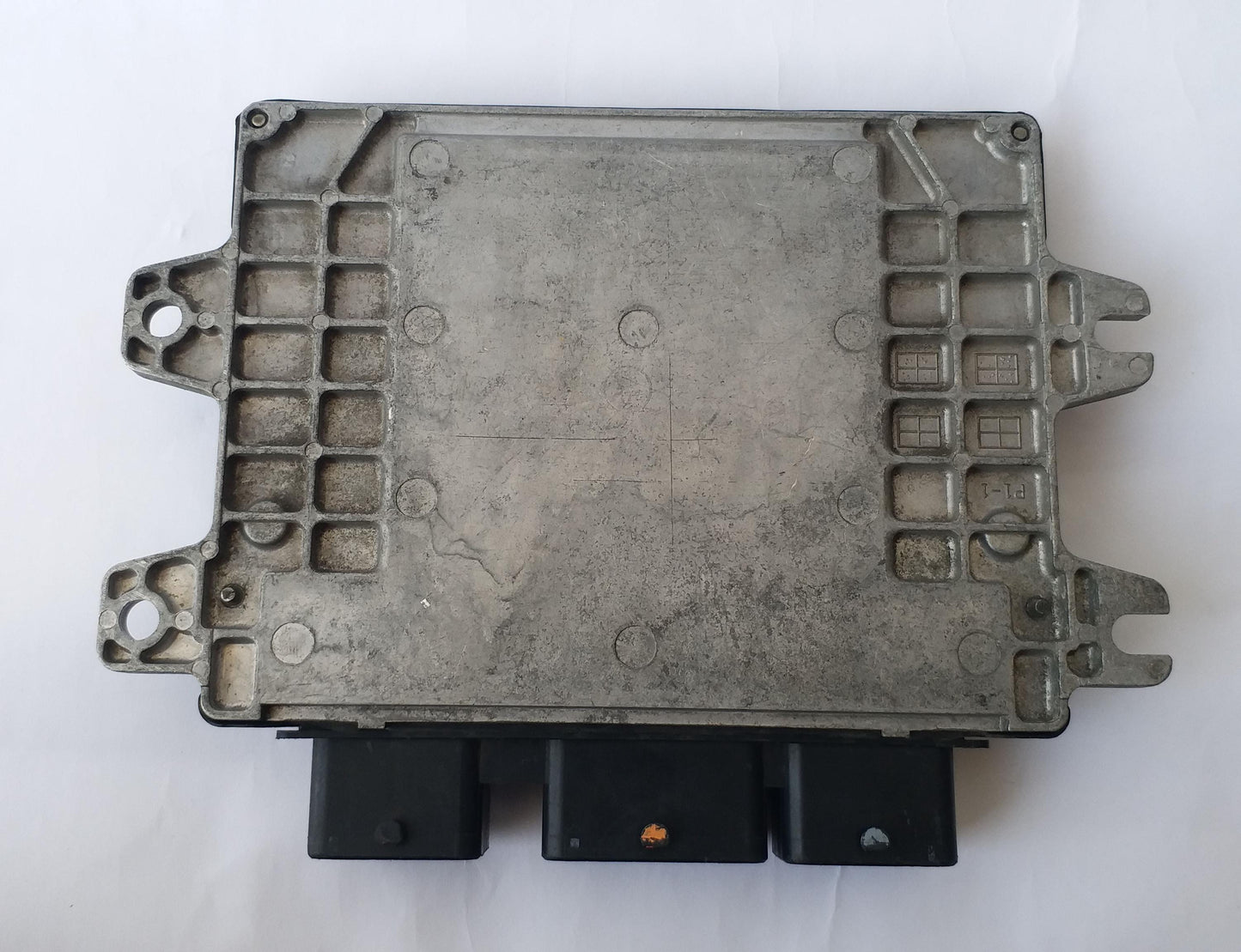 Engine Control Unit Nissan C25 Serena A56-X37 ECU ECM A56-X37Y545531