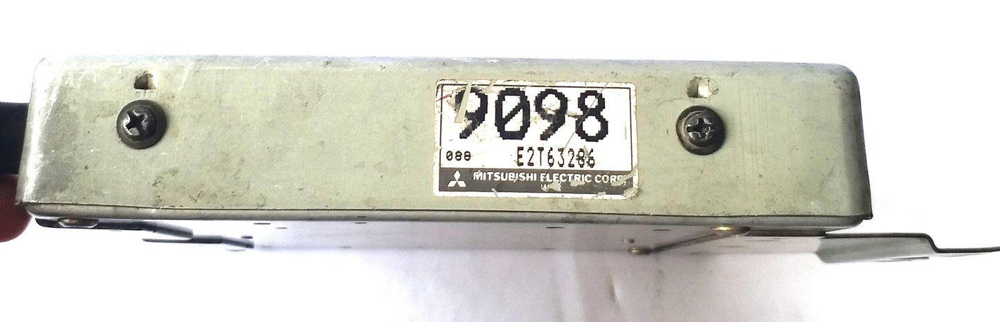 Mitsubishi Carisma Z10 Engine Control Unit ECU MD329098 E2T63286