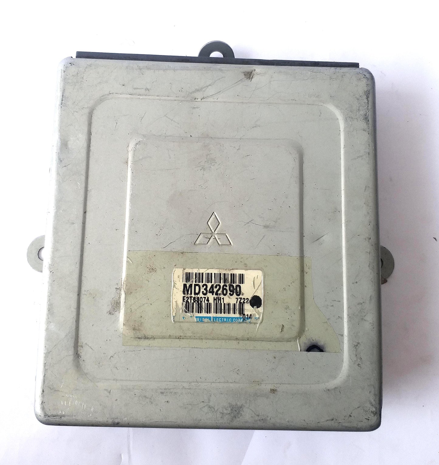 Mitsubishi Delica Space Gear E-PD6W Engine Control Unit ECU MD342690 E2T63074