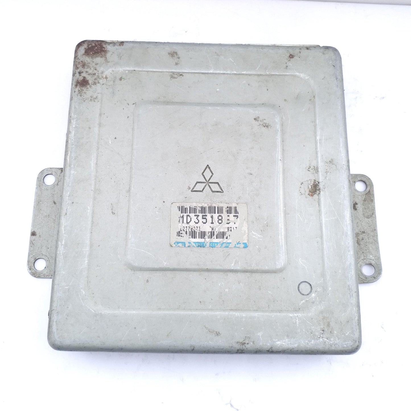 Mitsubishi RVR GF-N61W Engine Control Unit ECU MD351867 Used