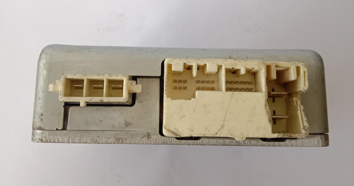 Toyota Alphard Power Steering Computer 89650-58010 DBA-ANH20W 202 Black