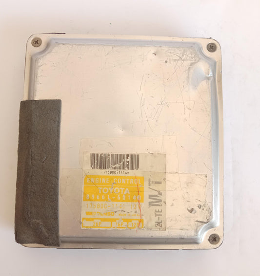 Toyota Land Cruiser Prado LJ78 Engine Control Unit ECU M/T 89661-60140