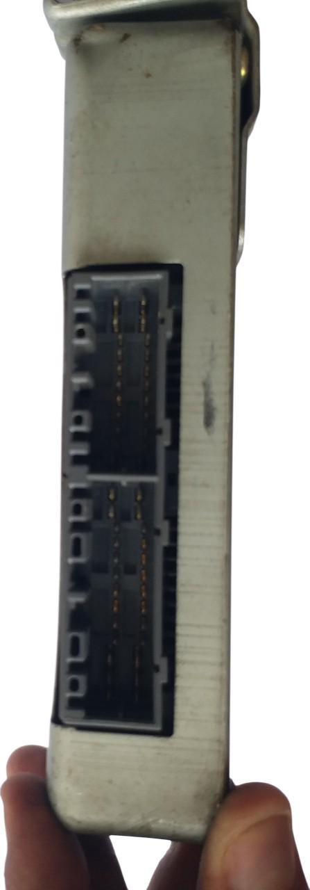 Mazda Bongo Friendee 2000 GF-SGEW Engine Control Unit ECU FF2218881A E2T84381M