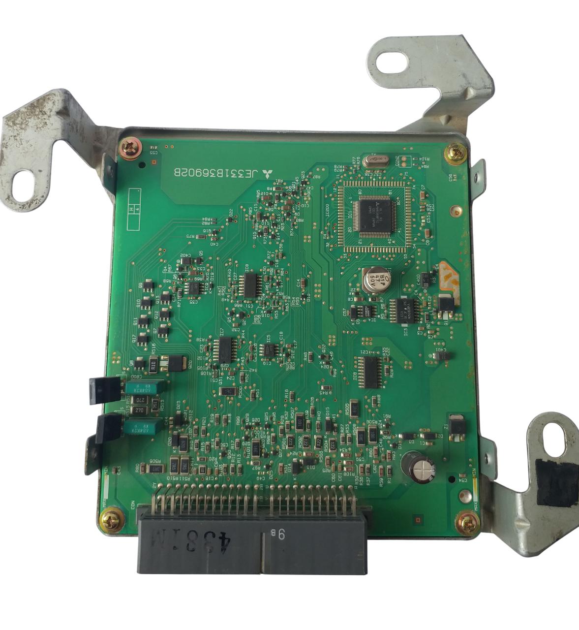 Mazda Bongo Friendee 2000 GF-SGEW Engine Control Unit ECU FF2218881A E2T84381M