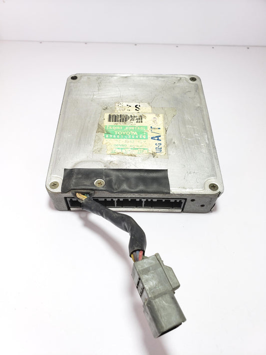 Toyota Engine Control Unit ECU ECM 89661-30480 | Denso 175700-2762