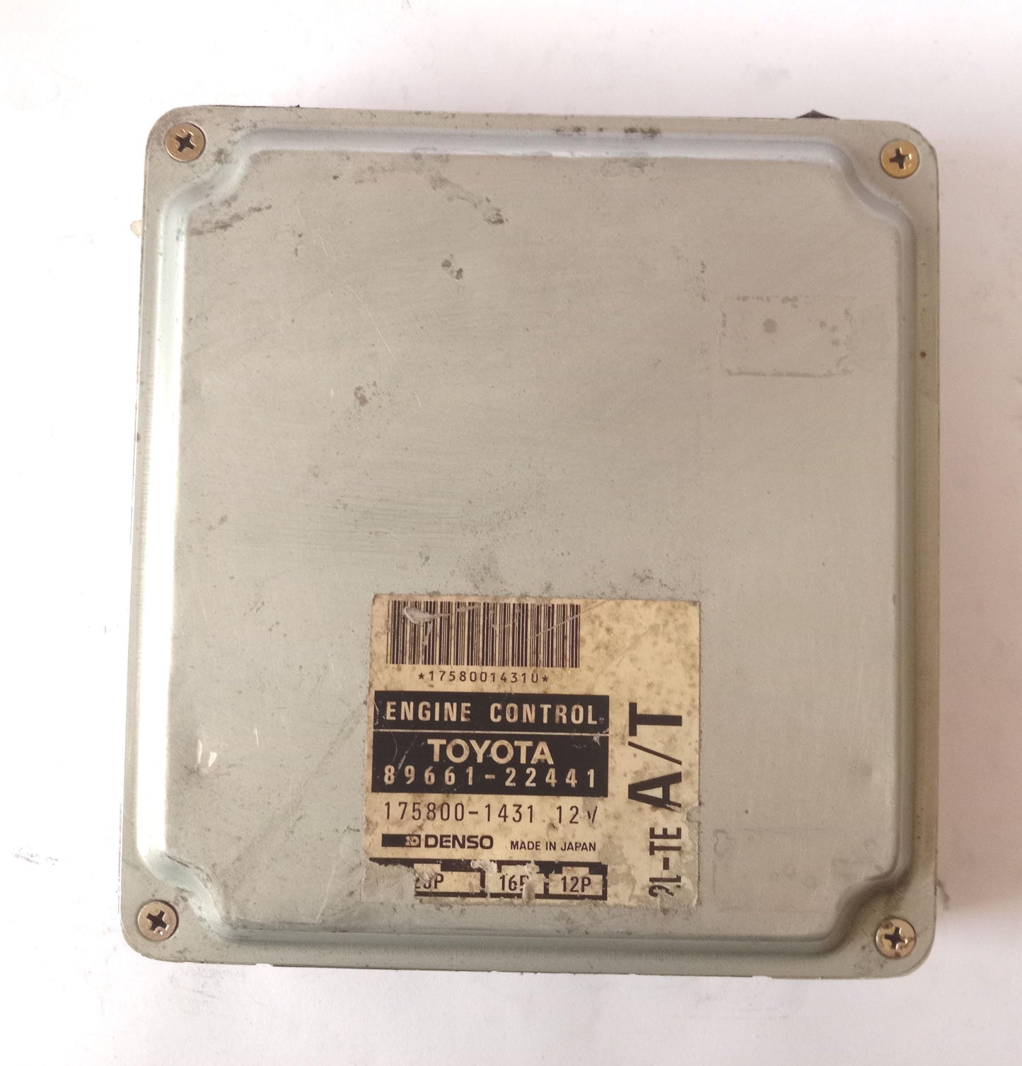 Engine Control Module TOYOTA 2L-TE Diesel 89661-22441 JDM Used