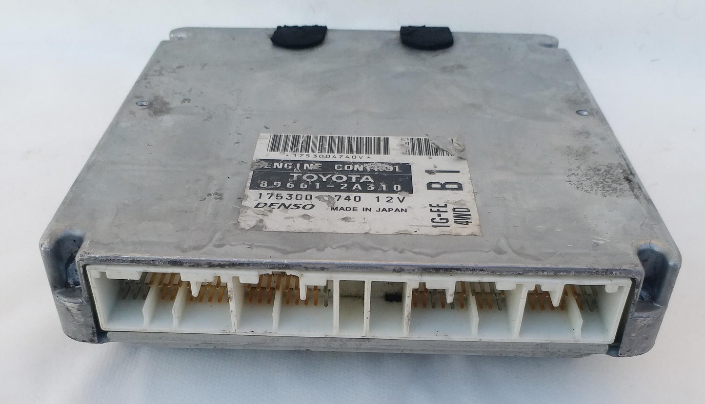 Toyota Mark II Blit 2002 TA-GX115W Engine Control Unit 89661-2A310 JDM Used