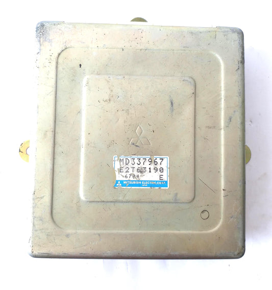 Mitsubishi Delica Space Gear 1997 E-PA4W Engine Control Unit ECU MD337967