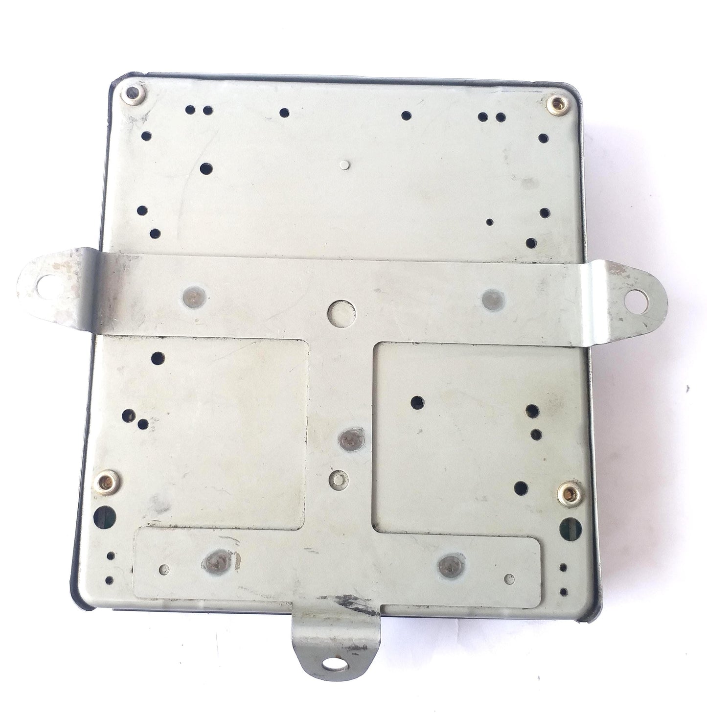 Mitsubishi Delica Space Gear E-PD6W Engine Control Unit ECU MD342690 E2T63074