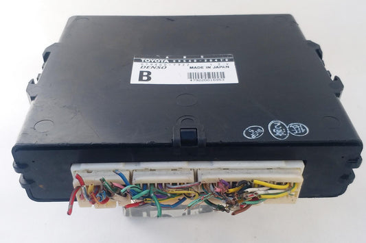 Toyota Skid Control ECU ECM Computer Assy 89540-30470 079400-7922 JDM Used