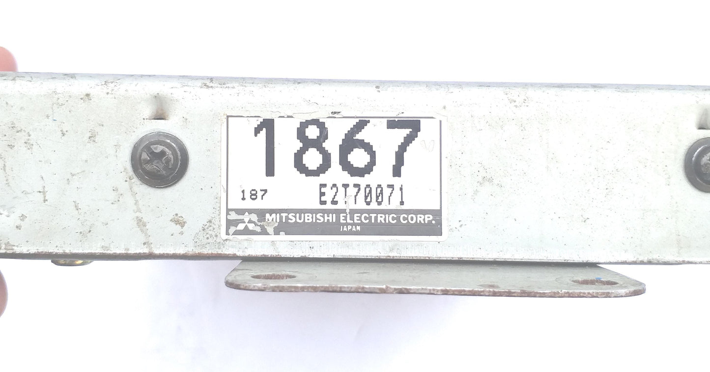 Mitsubishi RVR GF-N61W Engine Control Unit ECU MD351867 Used