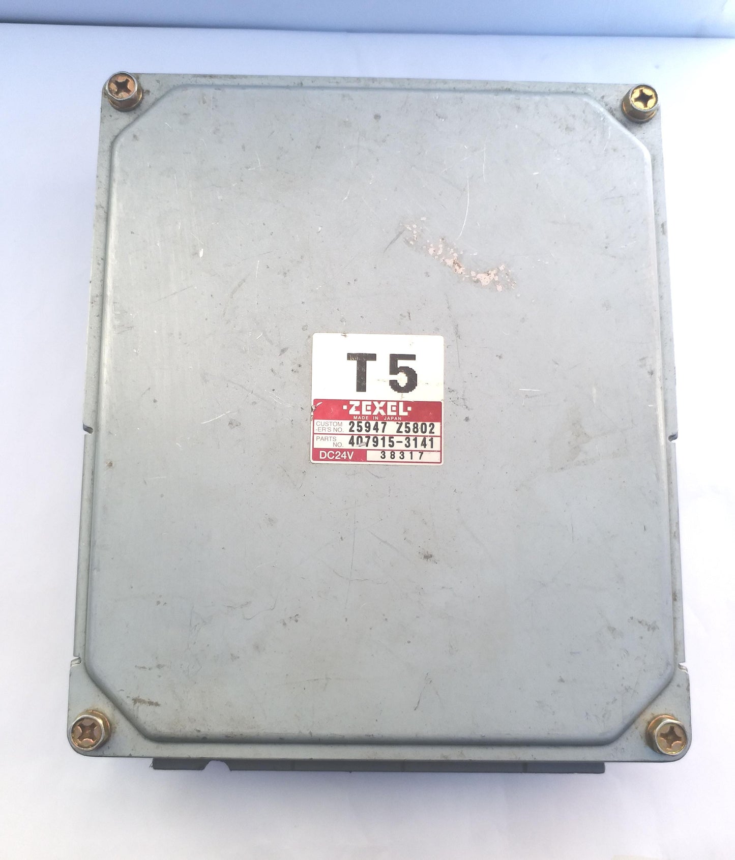 Nissan UD Condor Engine Control Unit ECU ECM 25947Z5802 407915-3141