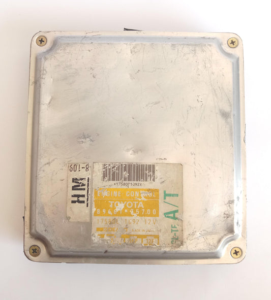 Toyota Hilux Engine ECU Automatic 2.4L 2LTE 89661-35700