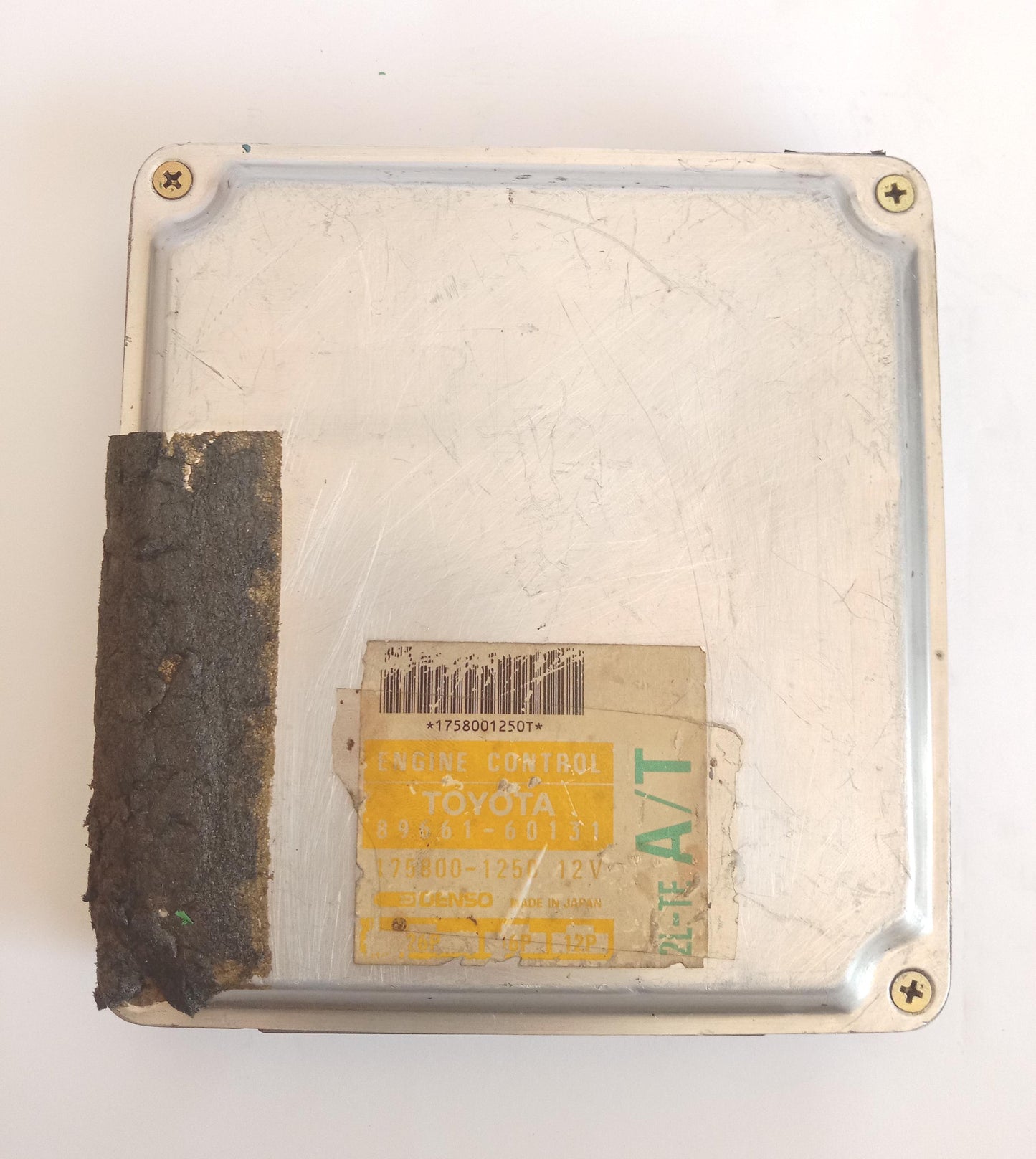 Toyota Land Cruiser Prado LJ71 Engine Control Unit ECU 2L-TE 89661-60131