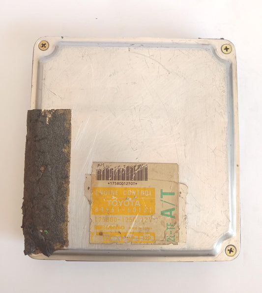 Toyota Land Cruiser Prado LJ71 Engine Control Unit ECU 2L-TE 89661-60131