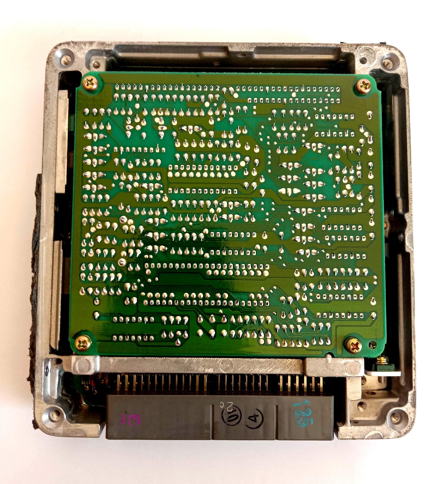 Toyota Land Cruiser Prado LJ71 2L-TE Engine Control Unit ECU 89661-60131