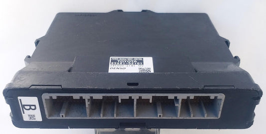 Toyota Aqua NHP10 ECU Power Management Control Module 89681-52101 285000-2181 JDM Used