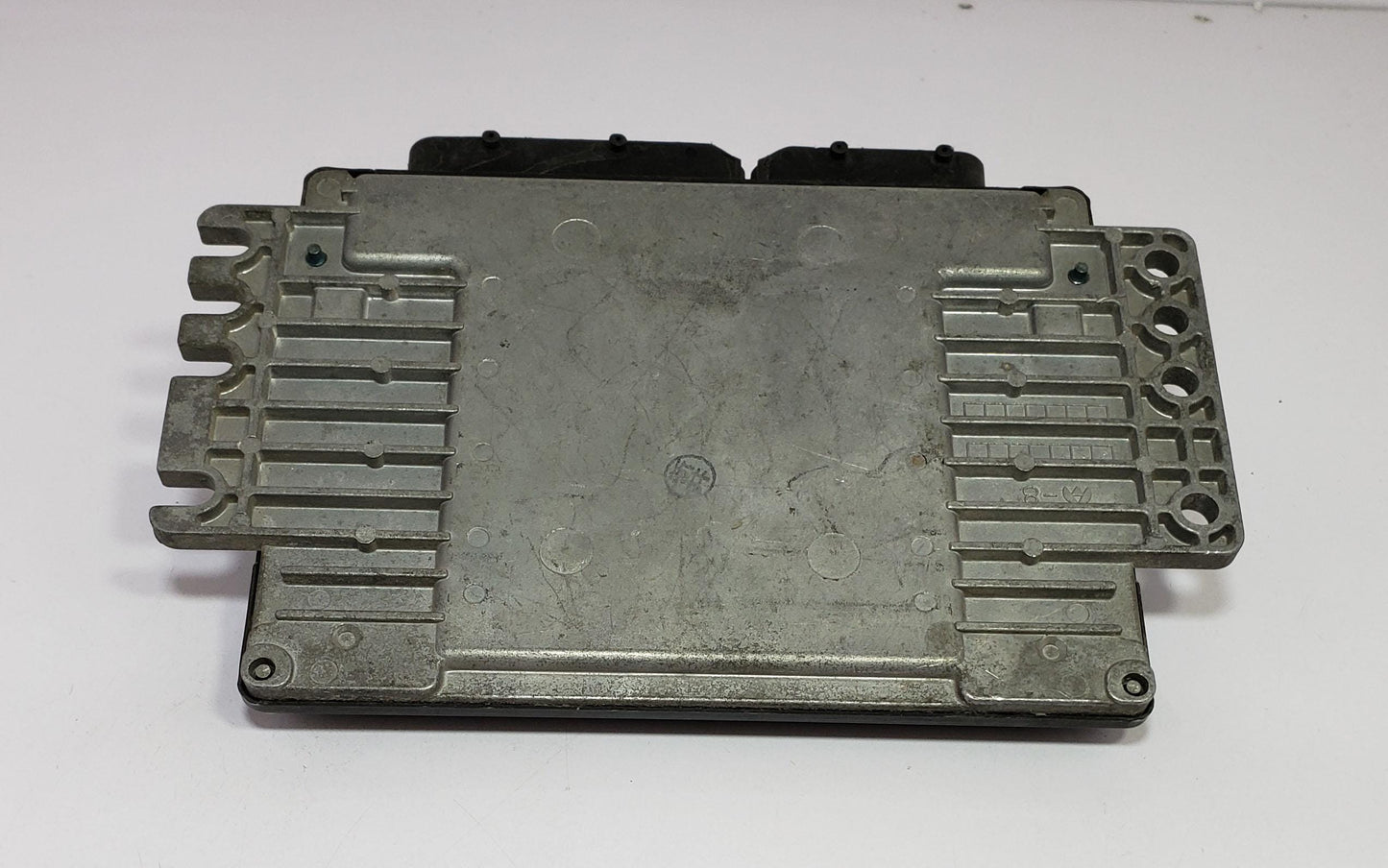 Nissan Wingroad UA-WFY11 ECU ECM Engine Control Module A56-T37AX03303 Used