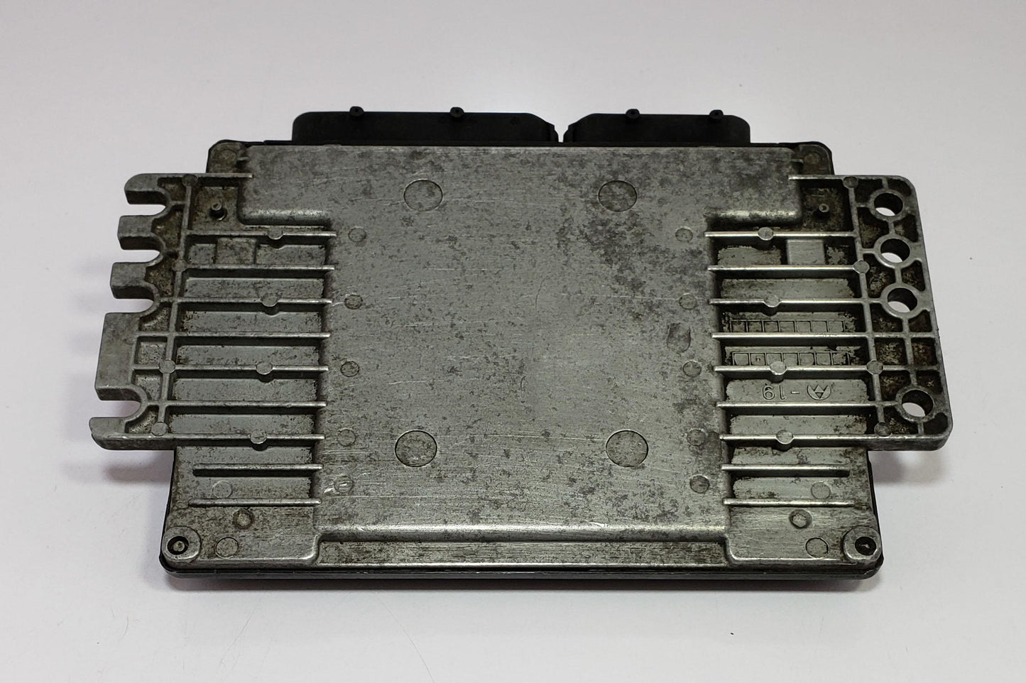 Nissan March 2005 DBA-AK12 Engine Control Unit ECU ECM A56-Y75 A56-Y75T735827 Used