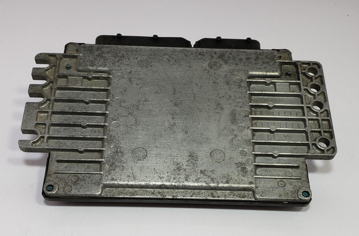 Nissan March Engine Control Unit ECU ECM A56-Y77 A56-Y77 T756324 JDM Used