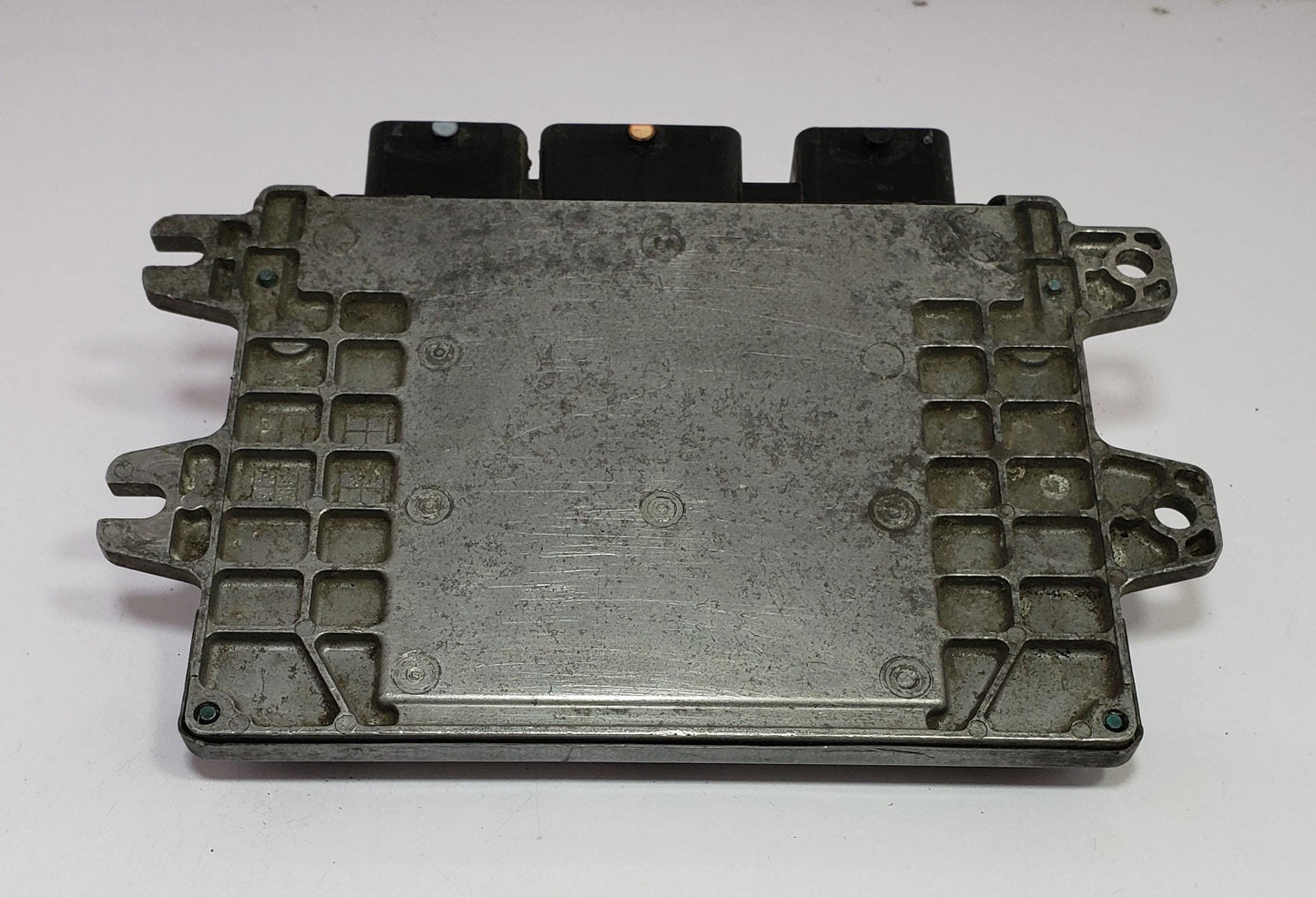 Nissan Serena MK3 C25 2005-2010 Engine Control Unit ECU 2.0 MR20 A56-Z91 Y677308 JDM Used